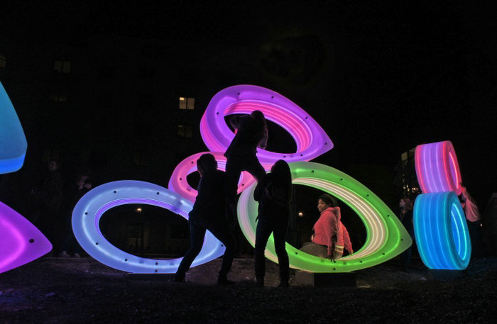 美麗的透光樹脂造型